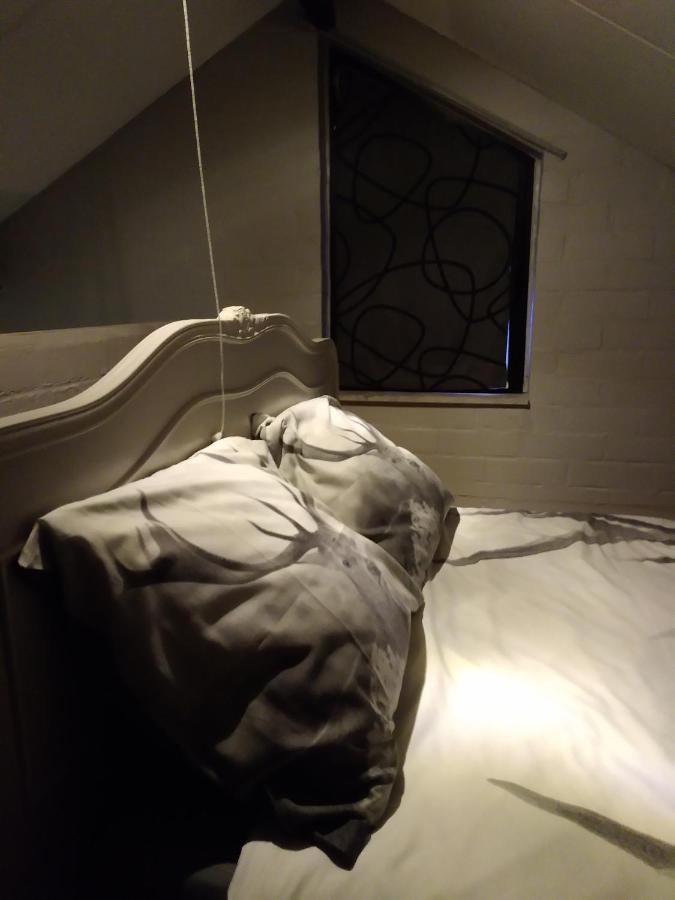 Toezens Bed and Breakfast Ingelmunster Buitenkant foto